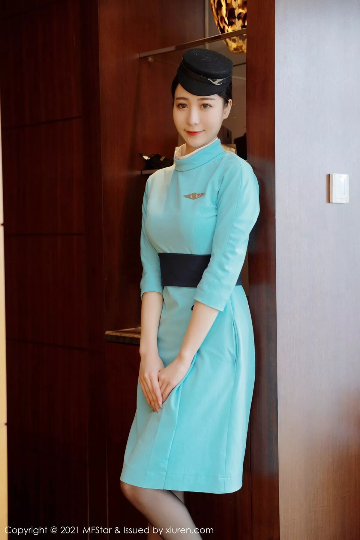 秀人集.com_[MFStar模范学院]Vol.455_嫩模水水er私房脱典雅空姐制服露黑丝裤袜秀翘臀诱惑写真68P