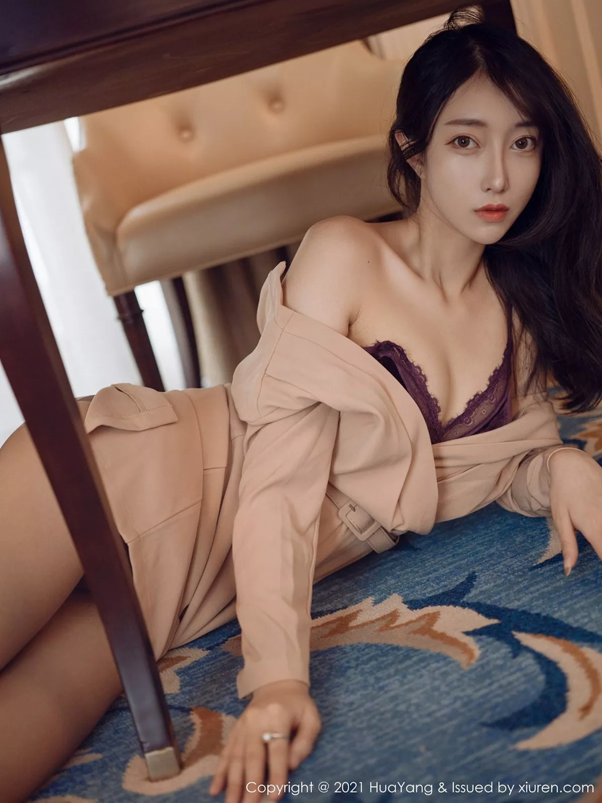 秀人集.com_[HuaYang花漾]Vol.364_丽质美人玥儿玥er厦门旅拍暖色调服饰配肉丝裤袜诱惑写真62P