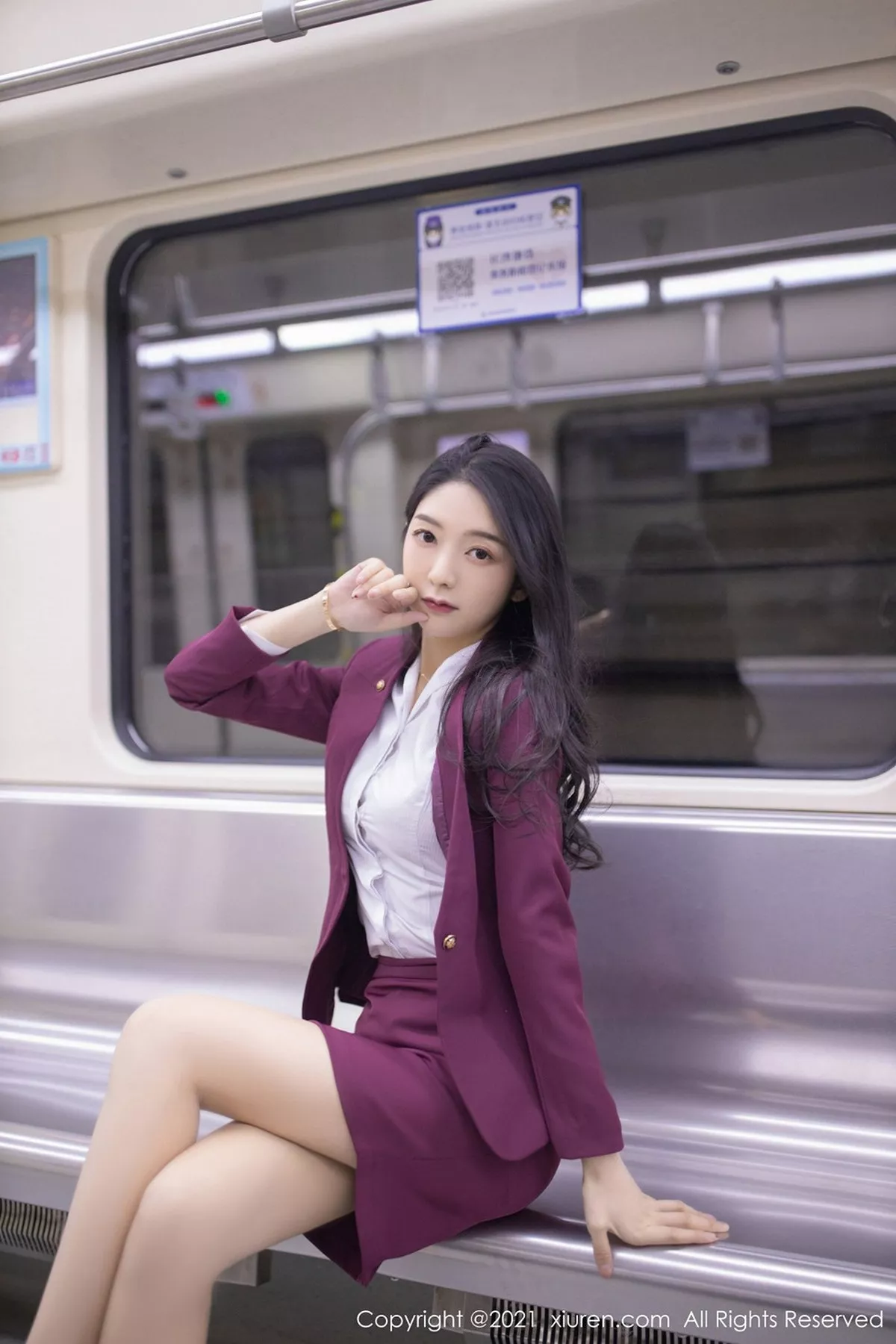 秀人集.com_[XiuRen秀人网]No.3092_女神Angela小热巴末班地铁场景主题开档肉丝露蕾丝内裤诱惑写真87P