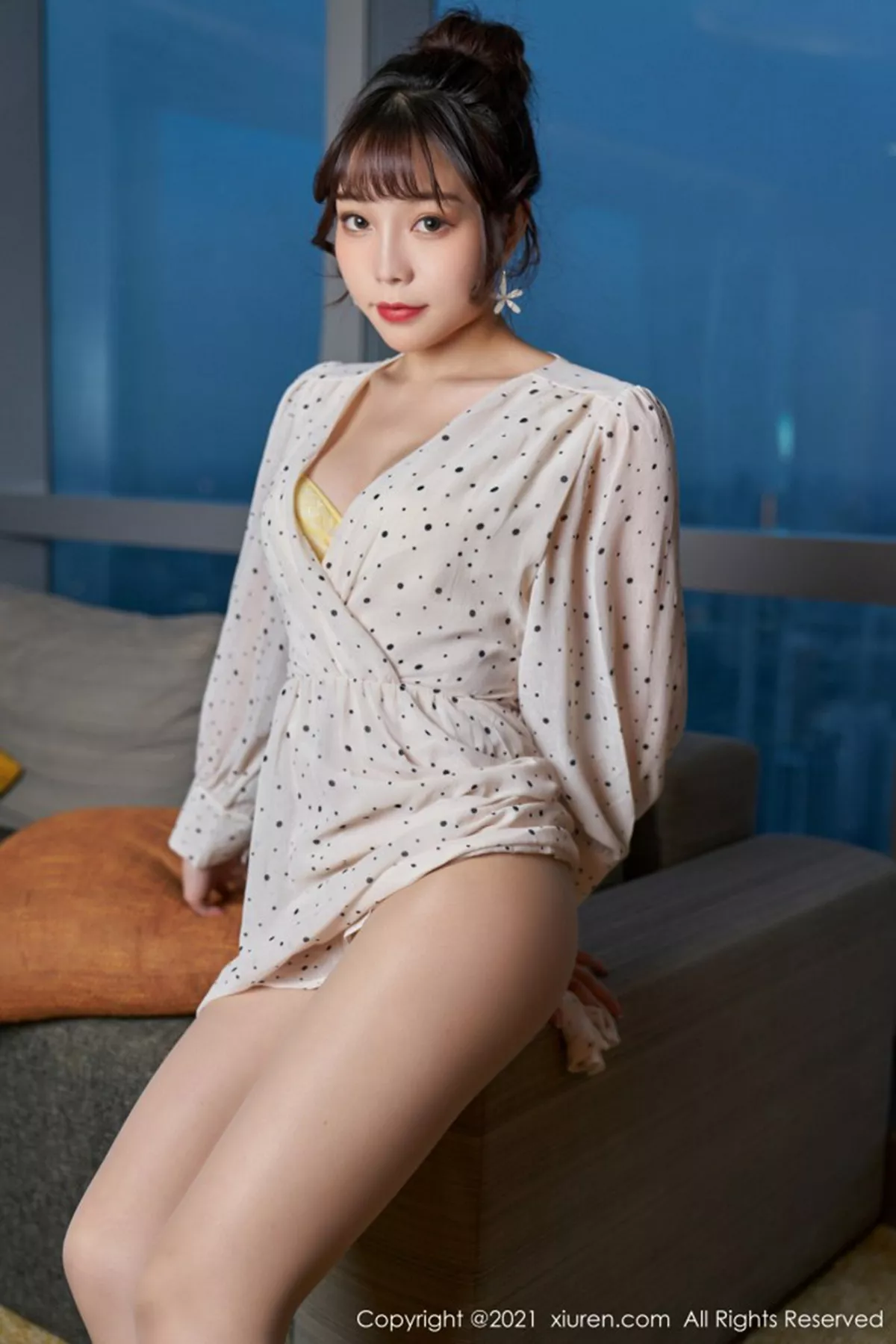 秀人集.com_[XiuRen秀人网]No.3145_女神芝芝Booty私房脱碎花裙露黄色内衣绝佳身材惹火诱惑写真67P