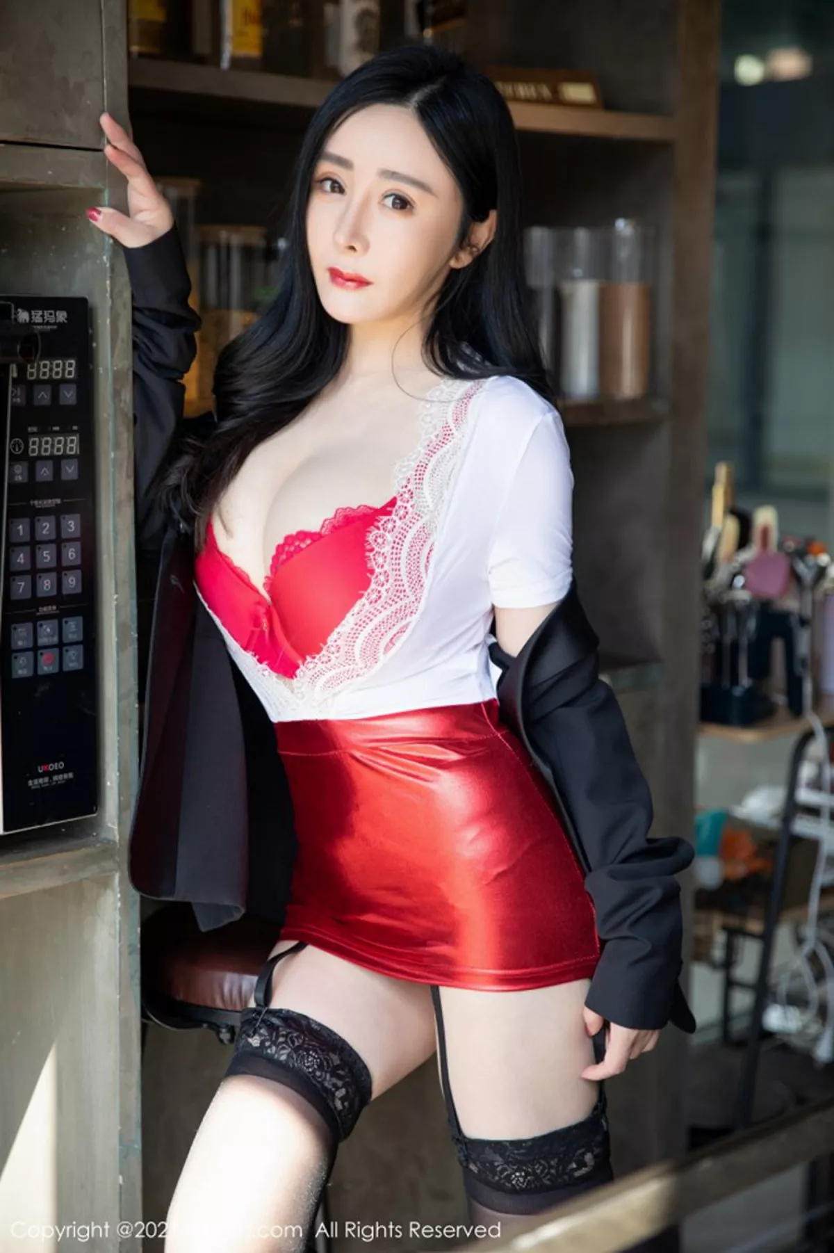 秀人集.com_[XiuRen秀人网]No.3148_女神允爾元宵节剧情主题猩红内衣配蕾丝吊袜秀丰乳肥臀诱惑写真58P