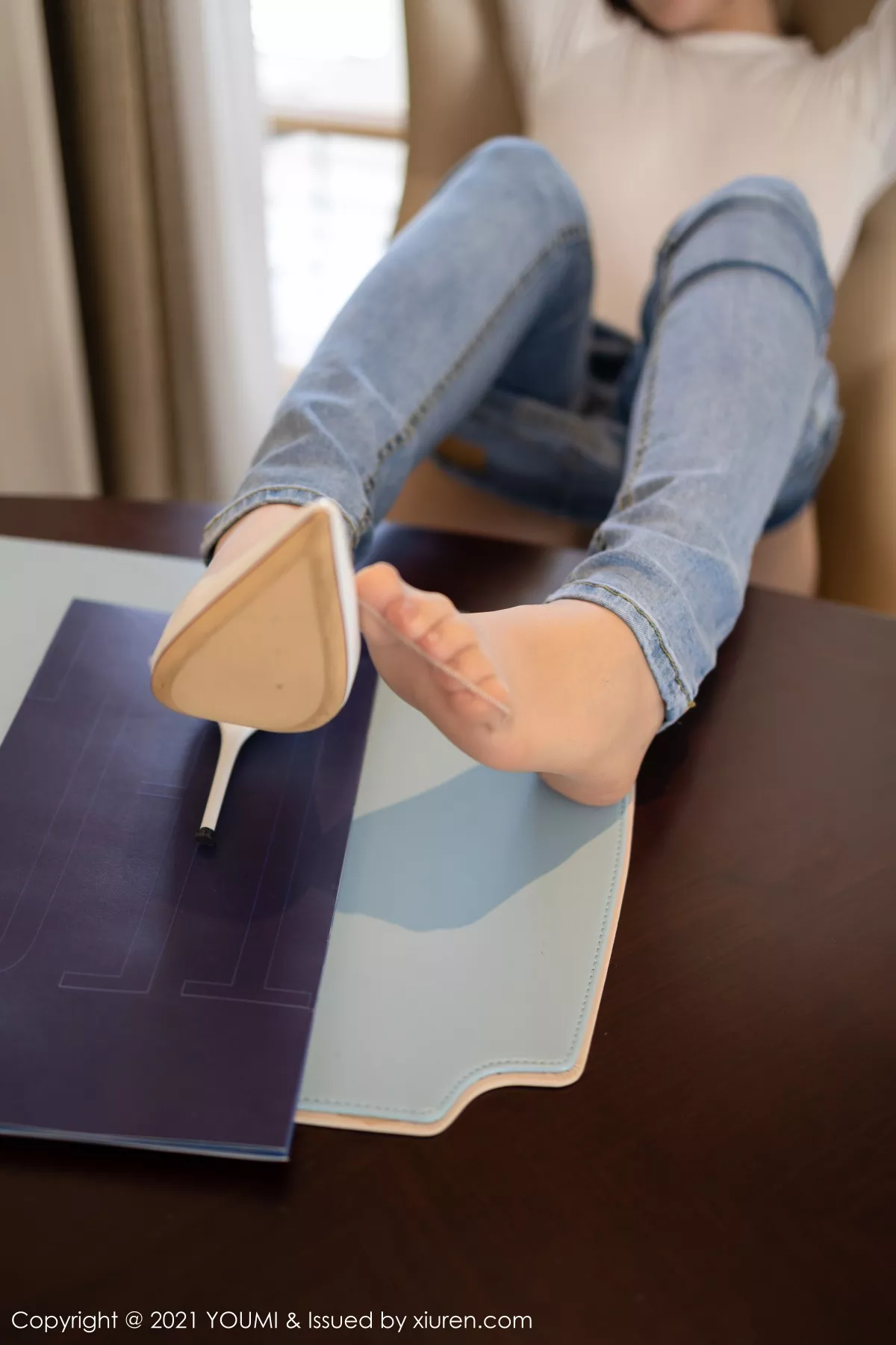 秀人集.com_[YouMi尤蜜荟]Vol.608_女神王雨纯厦门旅拍私房白色高叉连体衣薄透秀美乳激凸诱惑写真58P