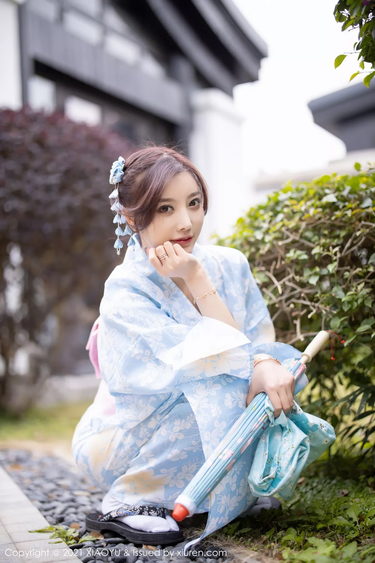 秀人集.com_[XiaoYu画语界]Vol.482_女神杨晨晨sugar厦门旅拍户外日式和服系列半脱撩人诱惑写真80P