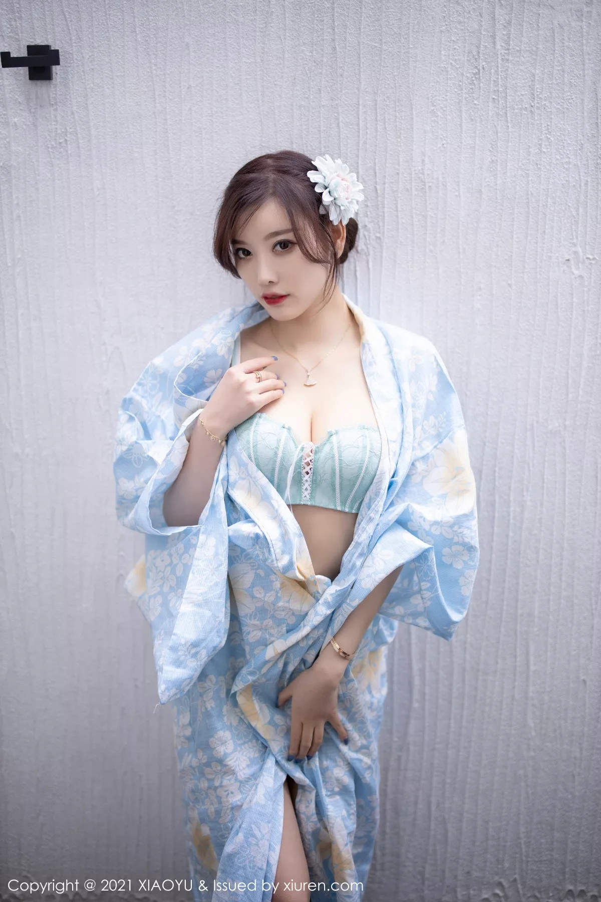 秀人集.com_[XiaoYu画语界]Vol.482_女神杨晨晨sugar厦门旅拍户外日式和服系列半脱撩人诱惑写真80P