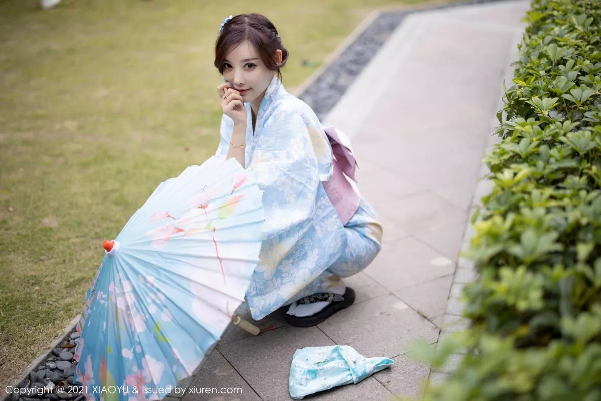 秀人集.com_[XiaoYu画语界]Vol.482_女神杨晨晨sugar厦门旅拍户外日式和服系列半脱撩人诱惑写真80P