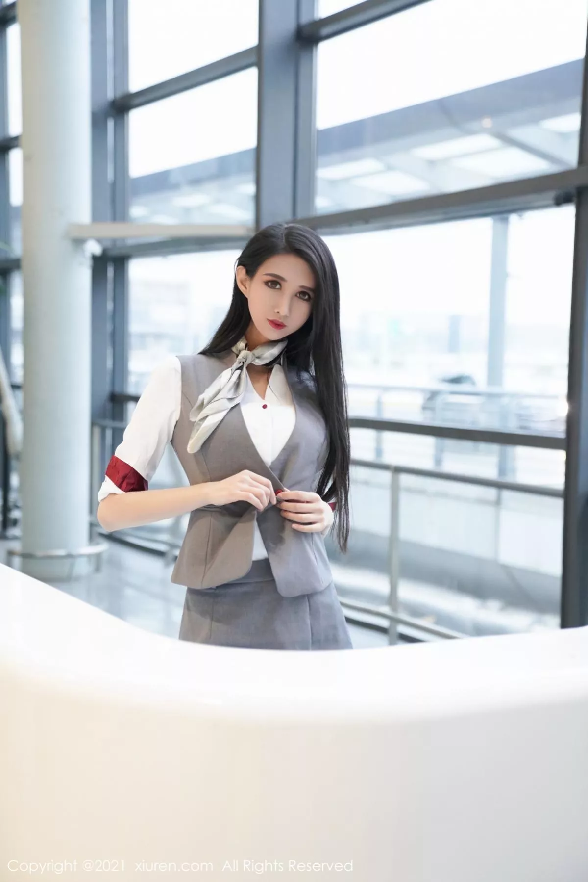 秀人集.com_[XiuRen秀人网]No.3173_模特果儿Victoria＆葛征私房空姐制服主题性感姐妹花撩人诱惑写真48P