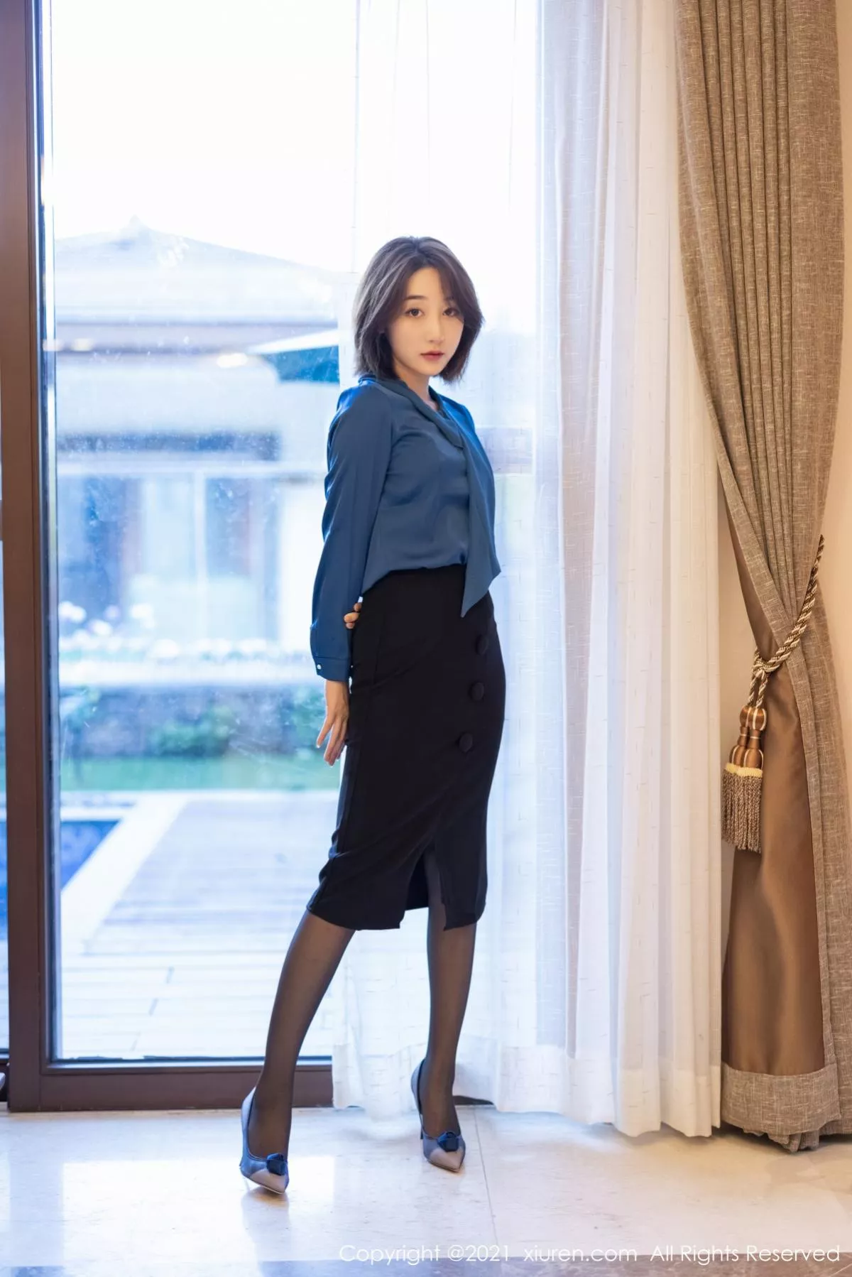 秀人集.com_[XiuRen秀人网]No.3182_嫩模九月生职场秘书OL制服主题超薄黑丝裤袜秀翘臀诱惑写真47P