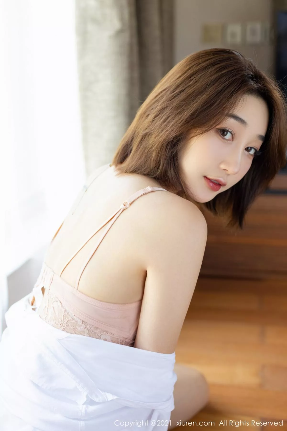 秀人集.com_[XiuRen秀人网]No.3193_嫩模九月生私房性感白衬衣半脱露粉色内衣秀完美身材诱惑写真44P