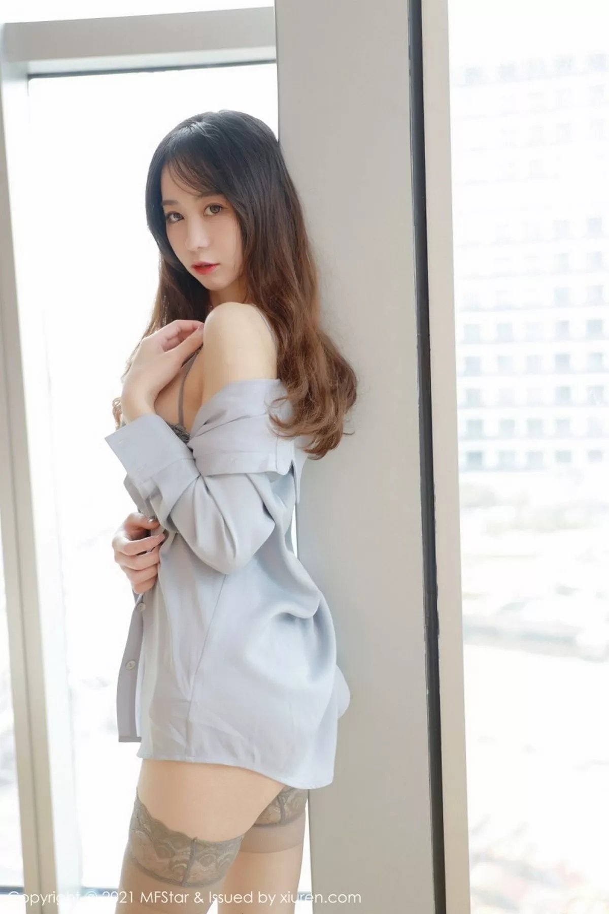 秀人集.com_[MFStar模范学院]Vol.457_嫩模水水er私房脱白衬衫露紧身内衣蕾丝吊袜极致魅惑写真51P
