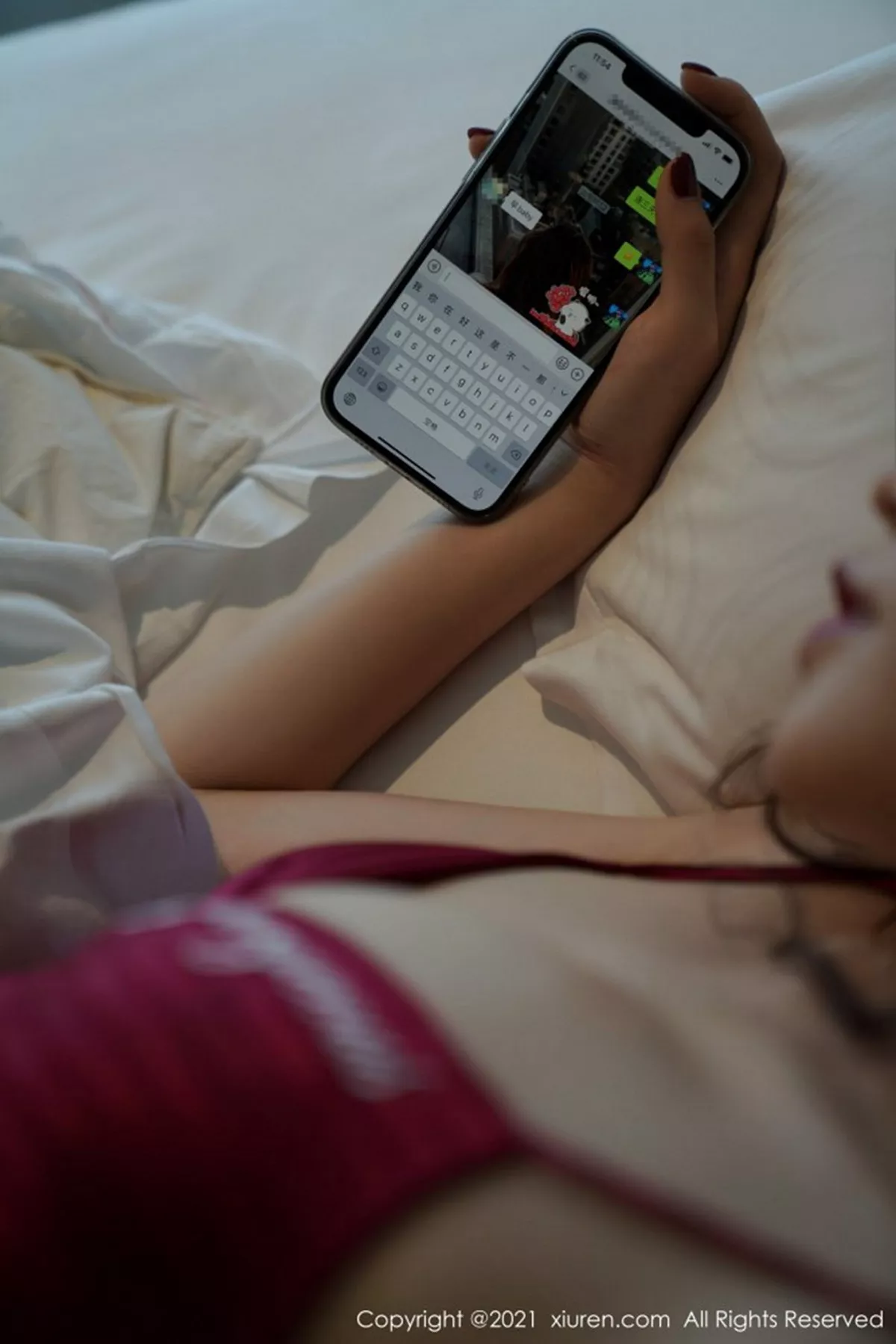 秀人集.com_[XiuRen秀人网]No.3110_嫩模芝芝Booty澳门旅拍睡衣女友视觉红色丁字裤秀翘臀诱惑写真88P