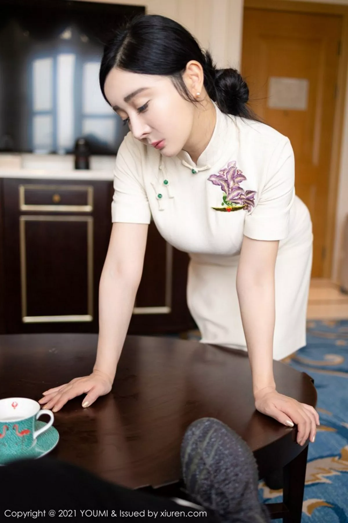 秀人集.com_[YouMi尤蜜荟]Vol.603_嫩模允爾剧情空姐女友主题床上蕾丝内衣配肉丝裤袜诱惑写真92P