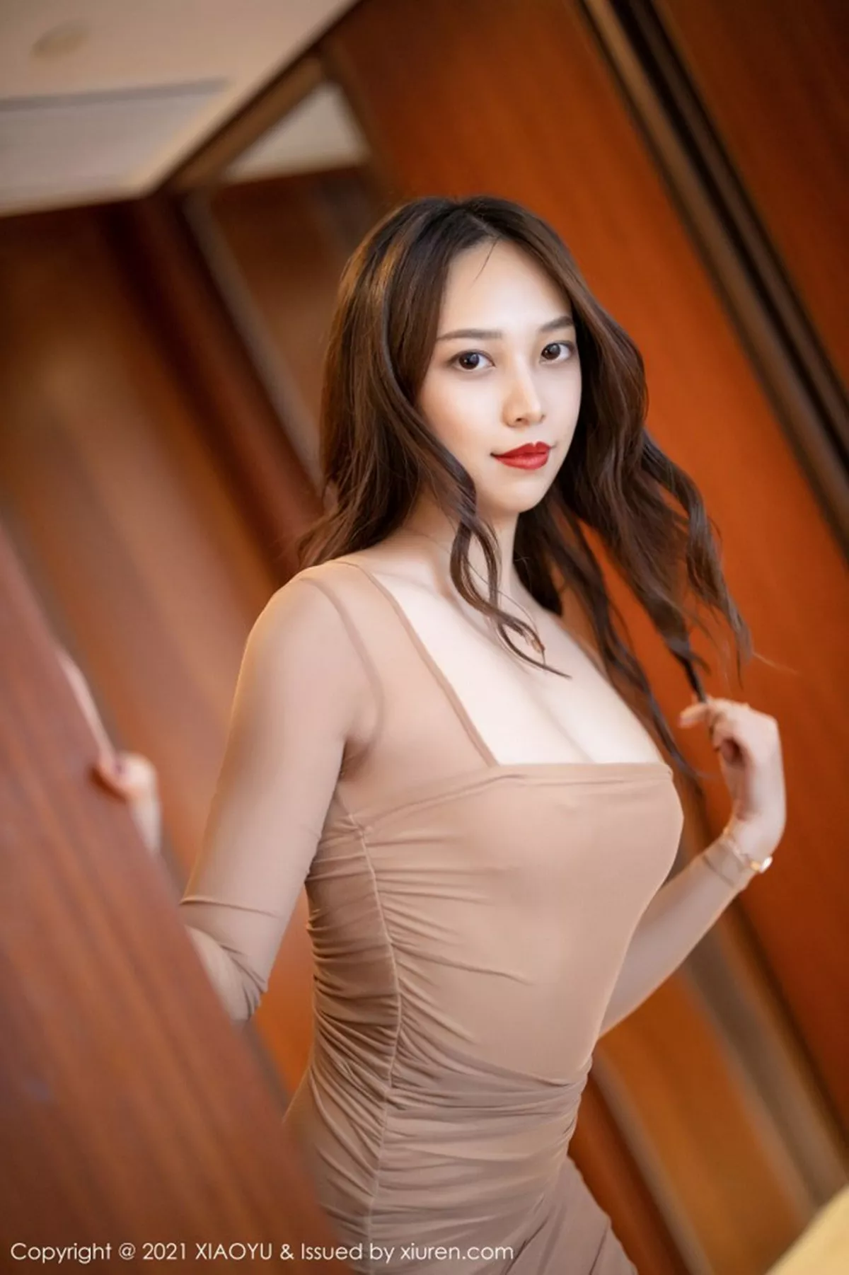 秀人集.com_[XiaoYu画语界]Vol.471_嫩模郑颖姗Bev紧身连身裙半撩露无内肉丝裤袜秀翘臀诱惑写真66P