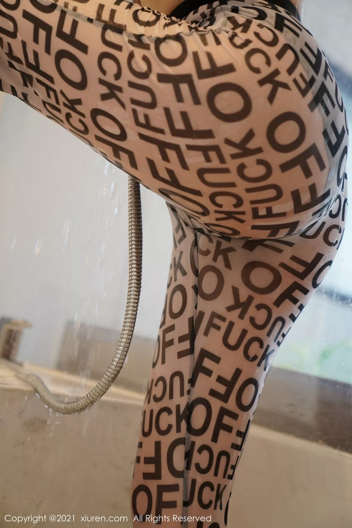 秀人集.com_[XiuRen秀人网]No.3225_女神凯竹私房性感紧身薄纱服饰半脱秀丰满身材火辣诱惑写真45P