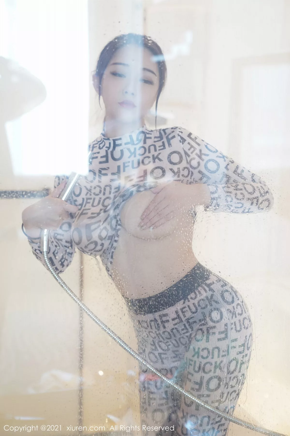 秀人集.com_[XiuRen秀人网]No.3225_女神凯竹私房性感紧身薄纱服饰半脱秀丰满身材火辣诱惑写真45P