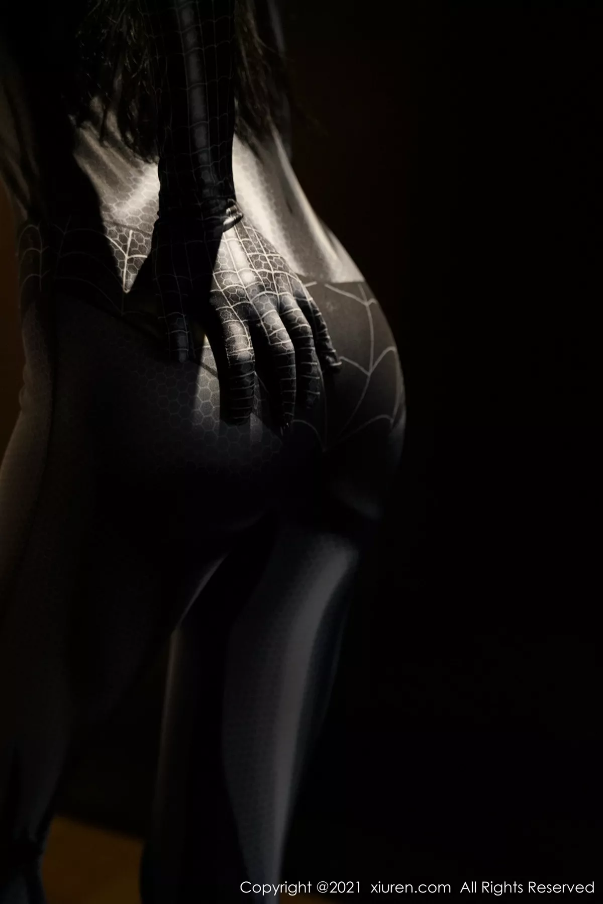 秀人集.com_[XiuRen秀人网]No.3237_嫩模葛征江浙沪旅拍蜘蛛侠服饰主题紧身制服秀凹凸身材诱惑写真51P