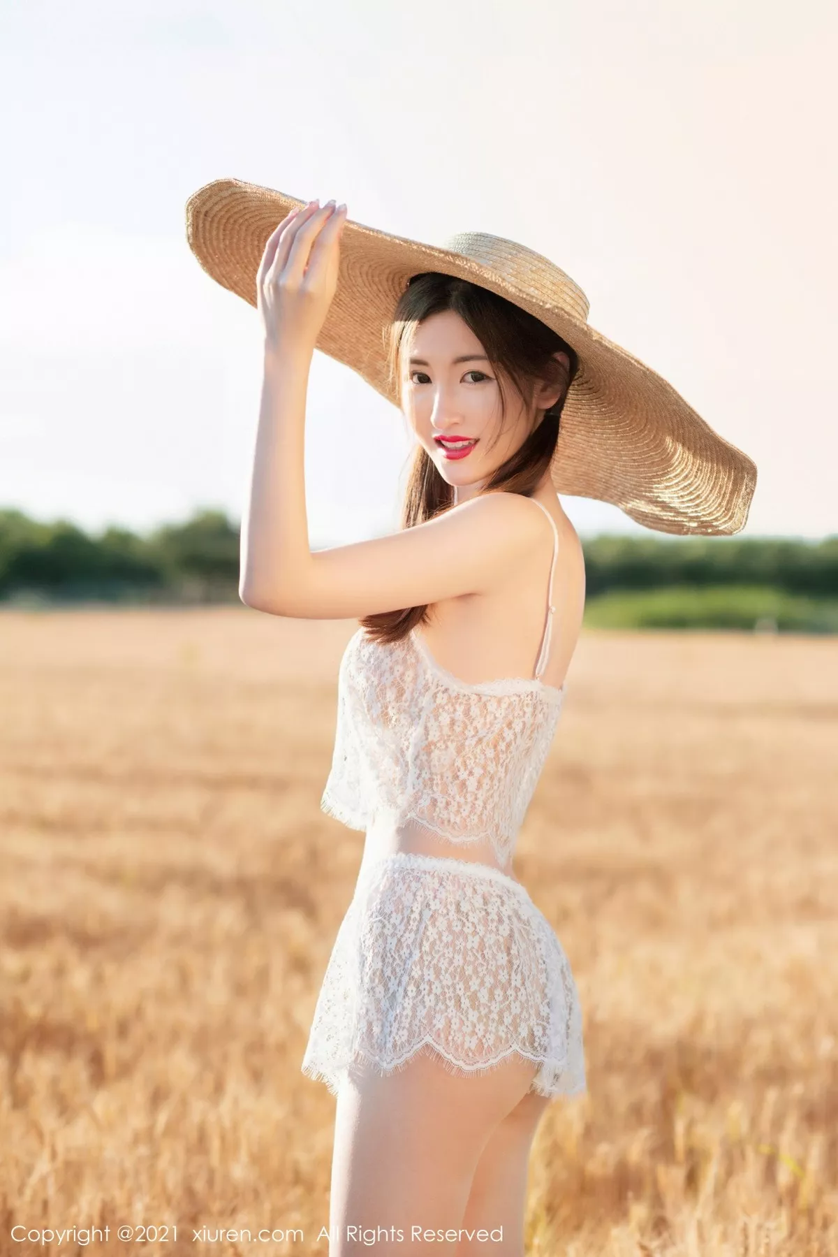 秀人集.com_[XiuRen秀人网]No.3313_女神沈梦瑶麦田里白色缕空内衣半脱秀火辣身材极致诱惑写真43P