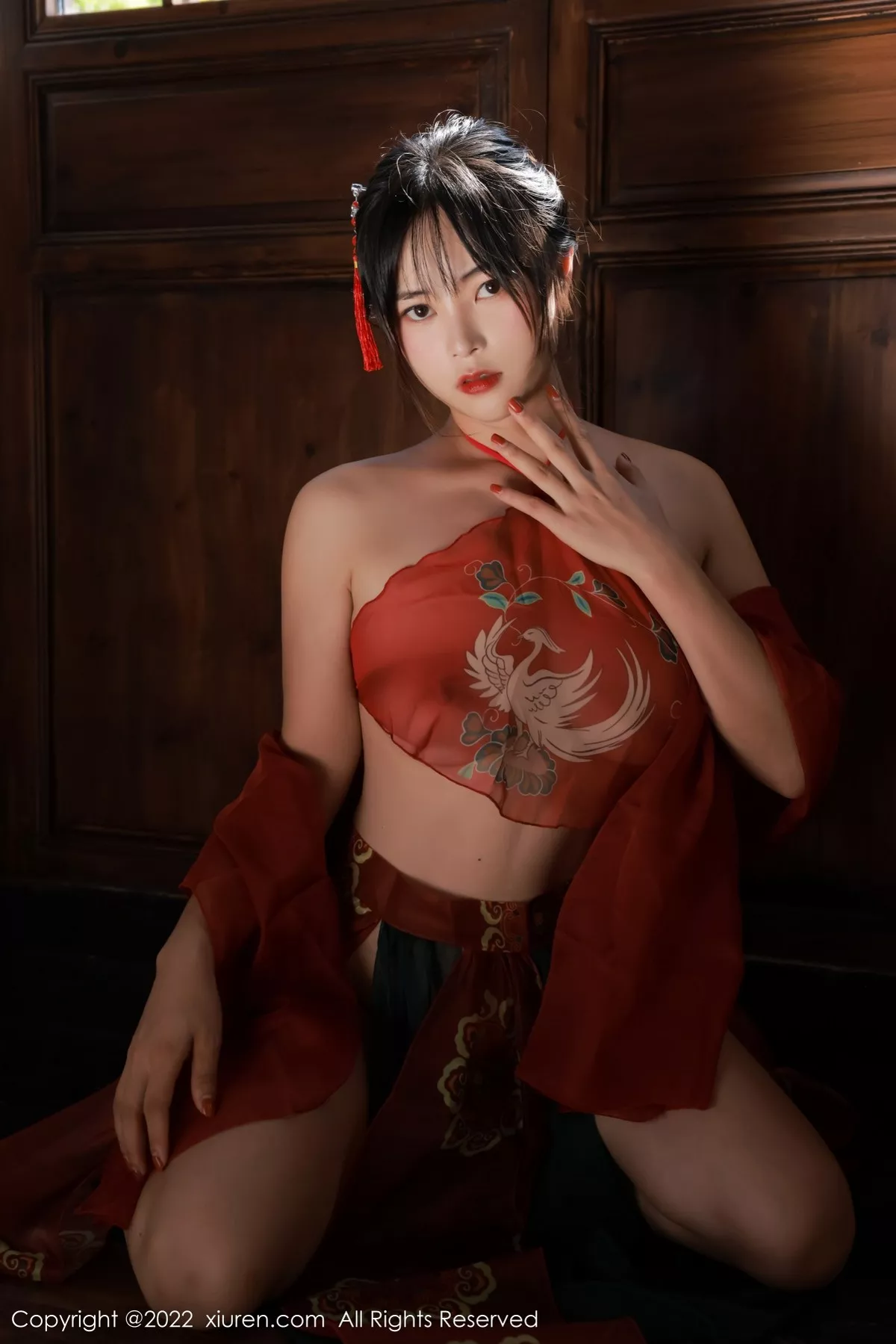 秀人集.com_[XiuRen秀人网]No.5222_模特奈沐子澳门旅拍室内场景红色轻透古装肚兜配丁字裤诱惑写真47P