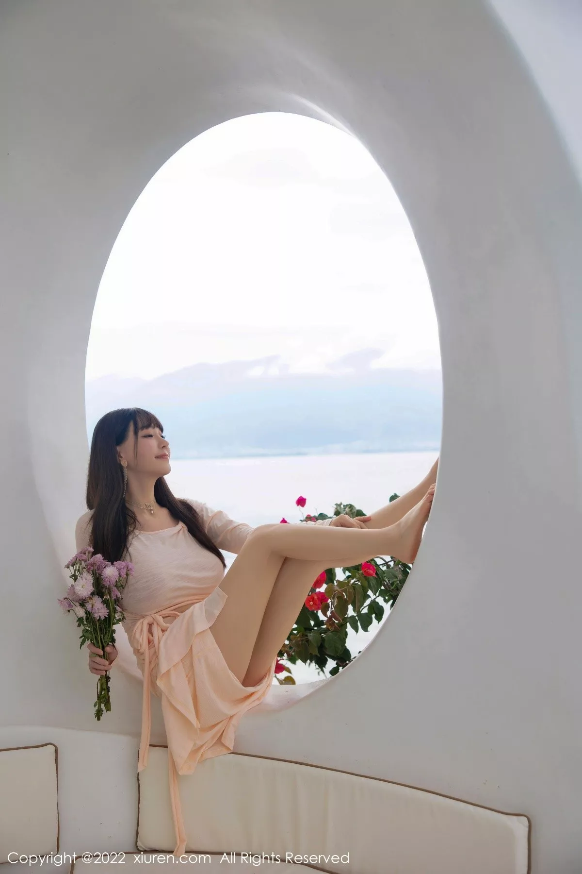 秀人集.com_[XiuRen秀人网]No.5248_女神朱可儿Flora大理旅拍浅色镂空连衣裙配超薄肉丝撩人诱惑写真90P