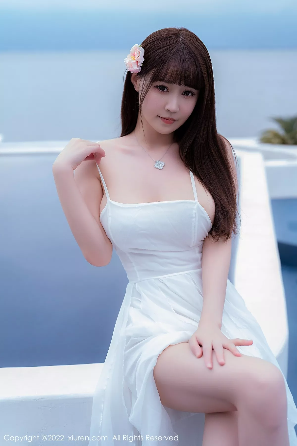 秀人集.com_[XiuRen秀人网]No.5261_女神朱可儿Flora大理旅拍白色露肩吊带裙配白丝袜丰满诱惑写真114P