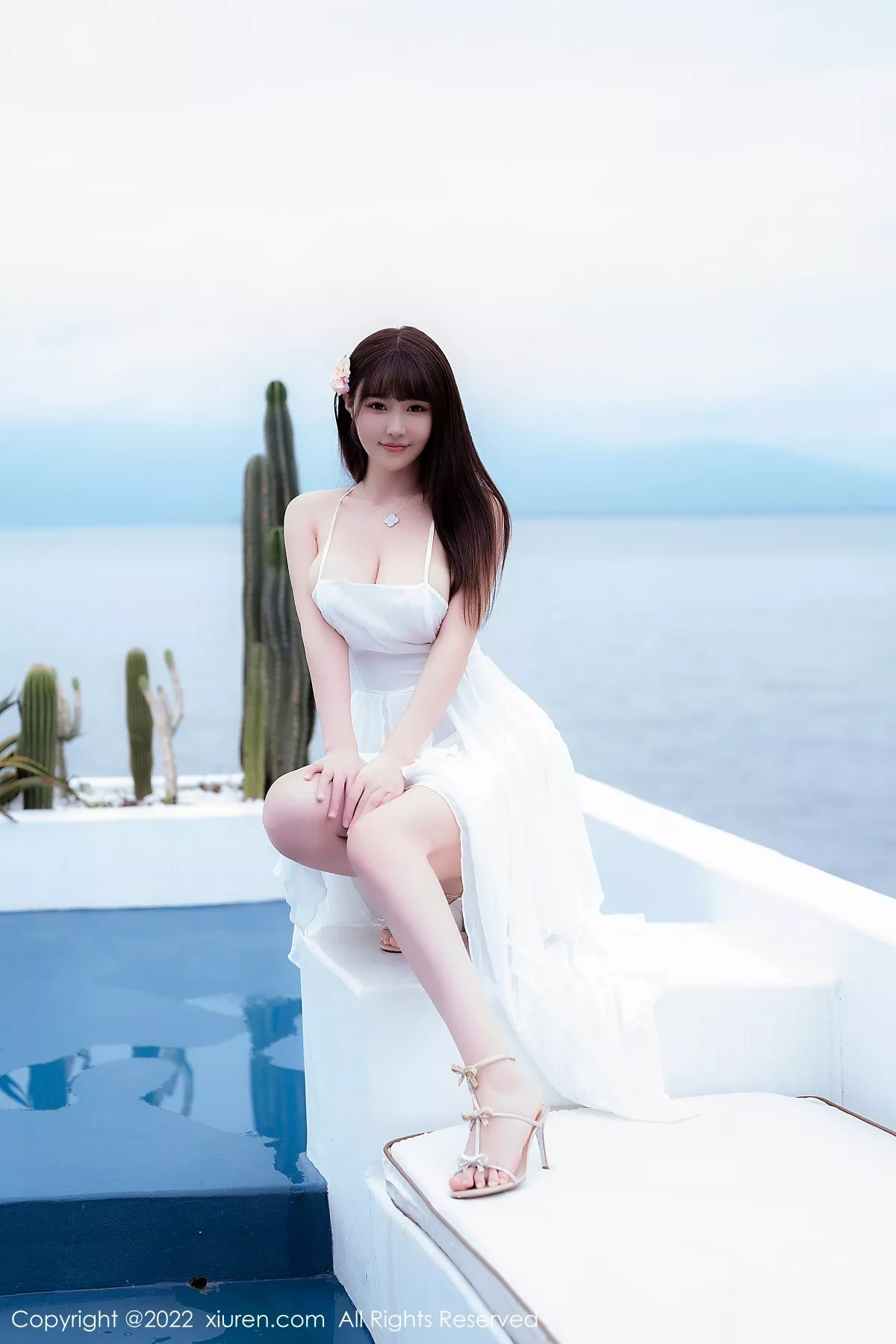 秀人集.com_[XiuRen秀人网]No.5261_女神朱可儿Flora大理旅拍白色露肩吊带裙配白丝袜丰满诱惑写真114P