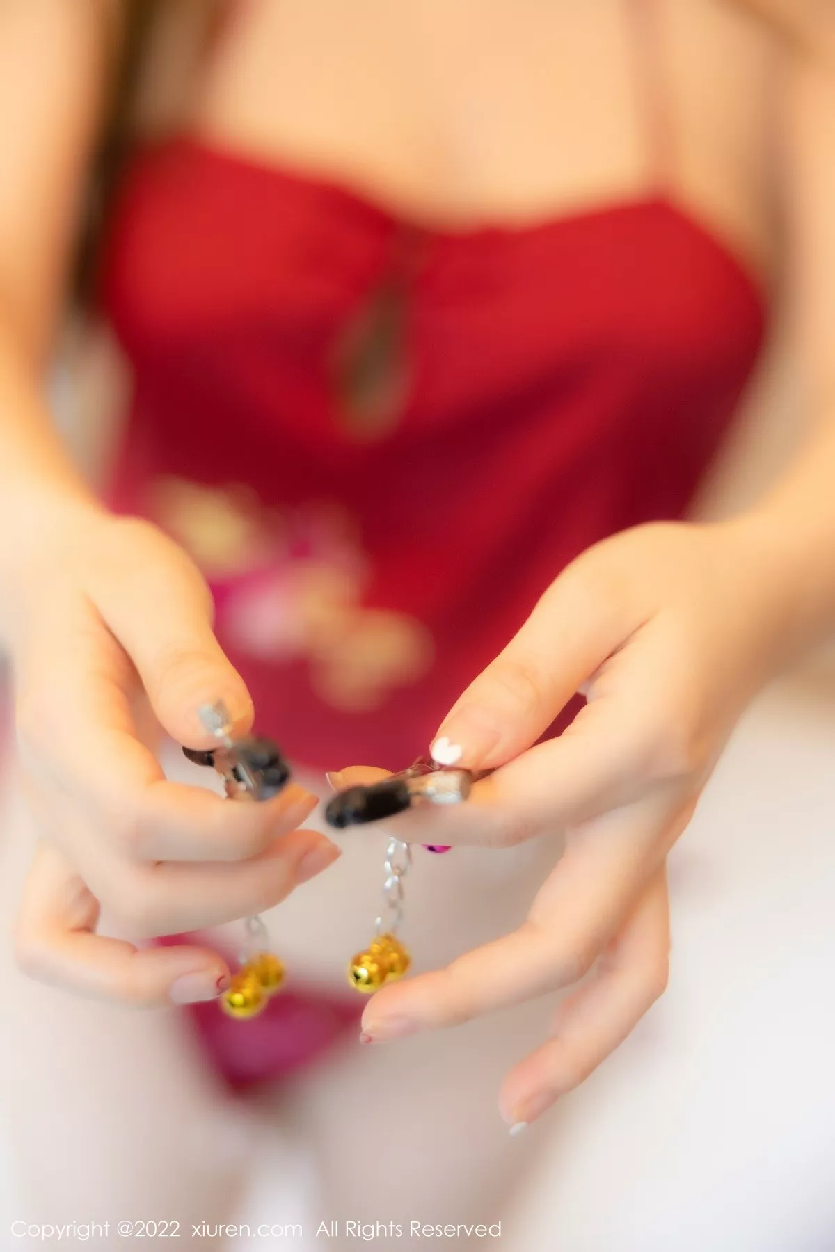 秀人集.com_[XiuRen秀人网]No.5266_模特豆瓣酱私房浴室性感红色服饰配丁字裤秀翘臀丰满诱惑写真86P