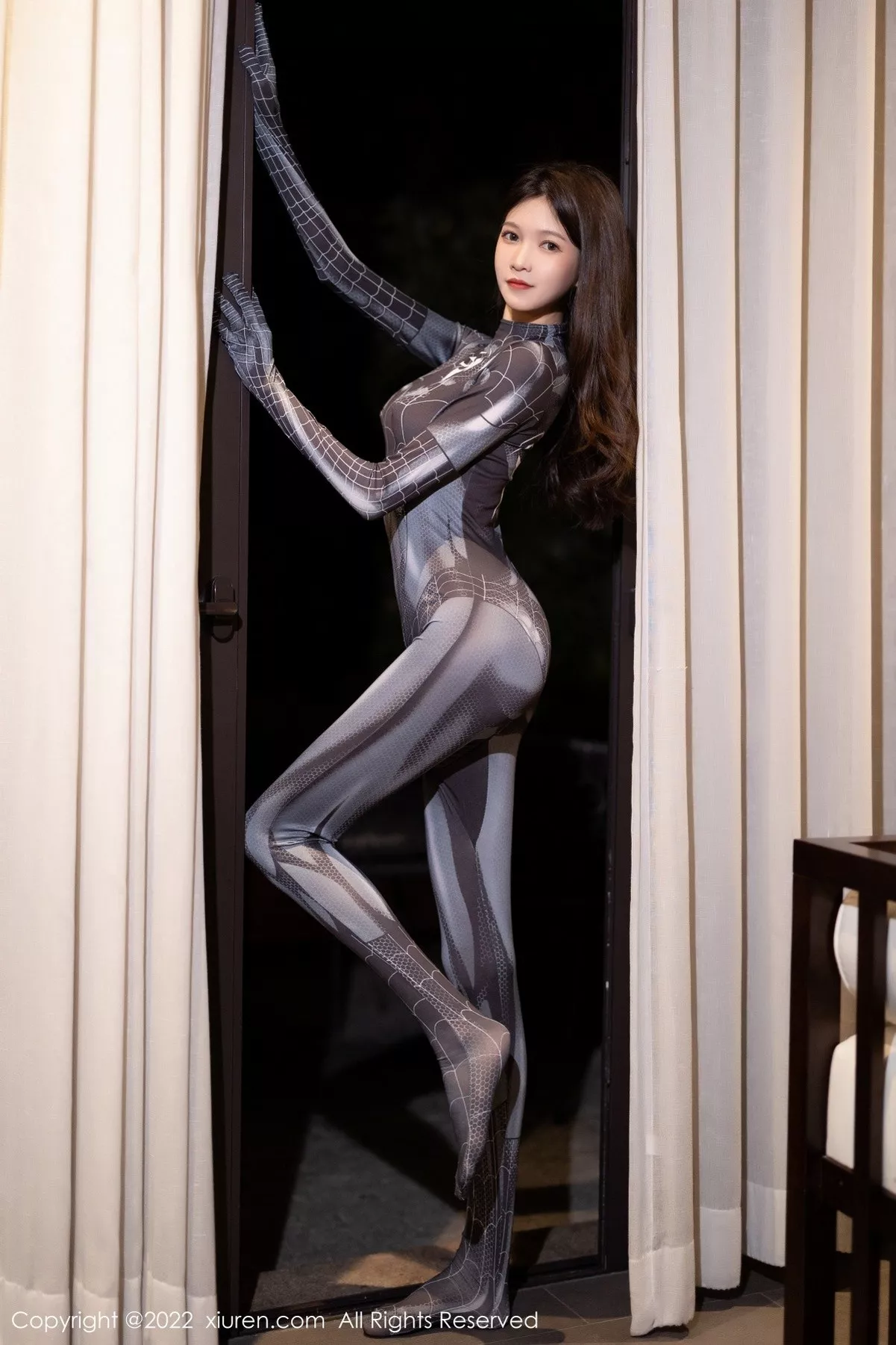 秀人集.com_[XiuRen秀人网]No.5273_模特程程程厦门旅拍性感薄透蜘蛛侠服半脱秀完美身材诱惑写真71P