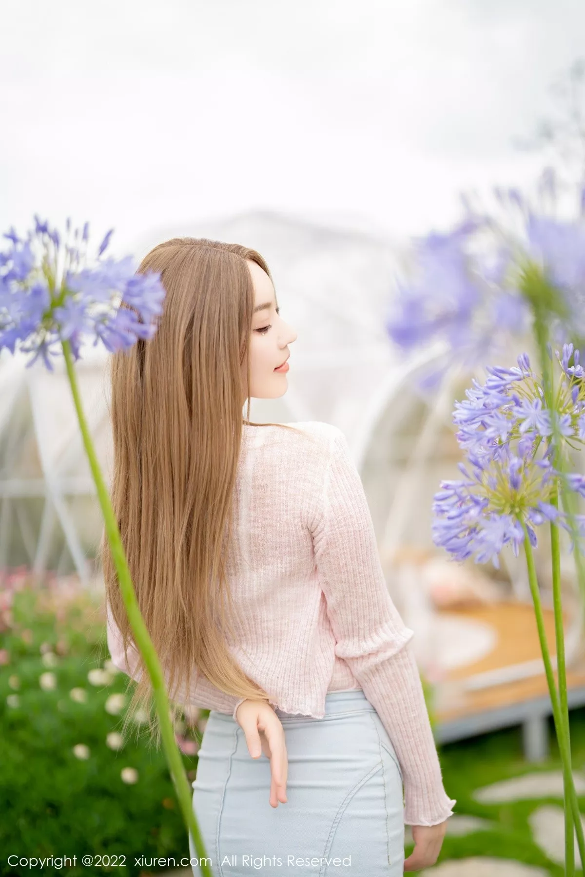 秀人集.com_[XiuRen秀人网]No.5295_女神朱可儿Flora大理旅拍粉色上衣配超薄无内肉丝撩人诱惑写真71P