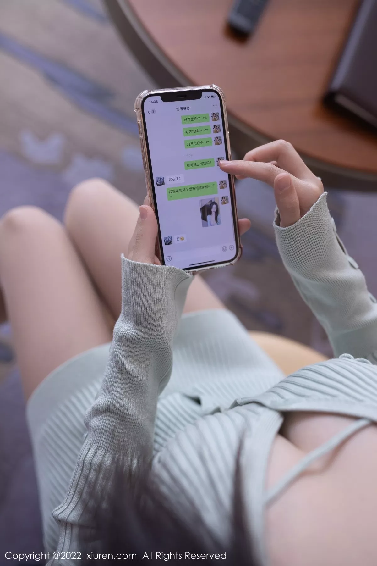 秀人集.com_[XiuRen秀人网]No.5206_模特利世酒店场景私房半脱露淡紫色蕾丝内衣原色丝袜诱惑写真94P