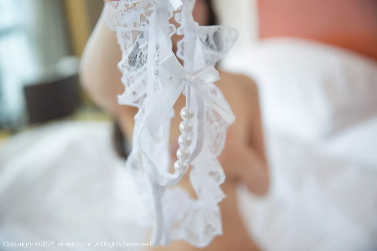 秀人集.com_[XiuRen秀人网]No.5311_模特熊小诺空姐制服主题性感白T配蓝色短裙秀苗条身材诱惑写真81P