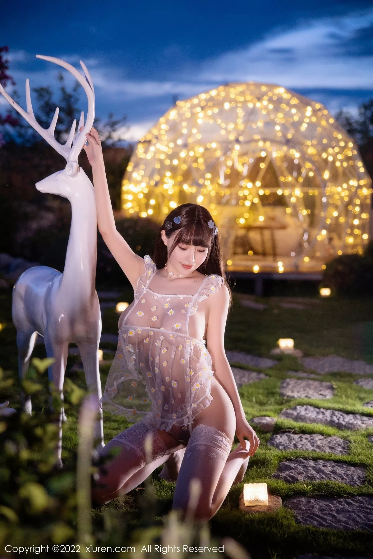 秀人集.com_[XiuRen秀人网]No.5358_女神朱可儿Flora大理旅拍户外白色轻透薄纱配蕾丝袜撩人诱惑写真73P