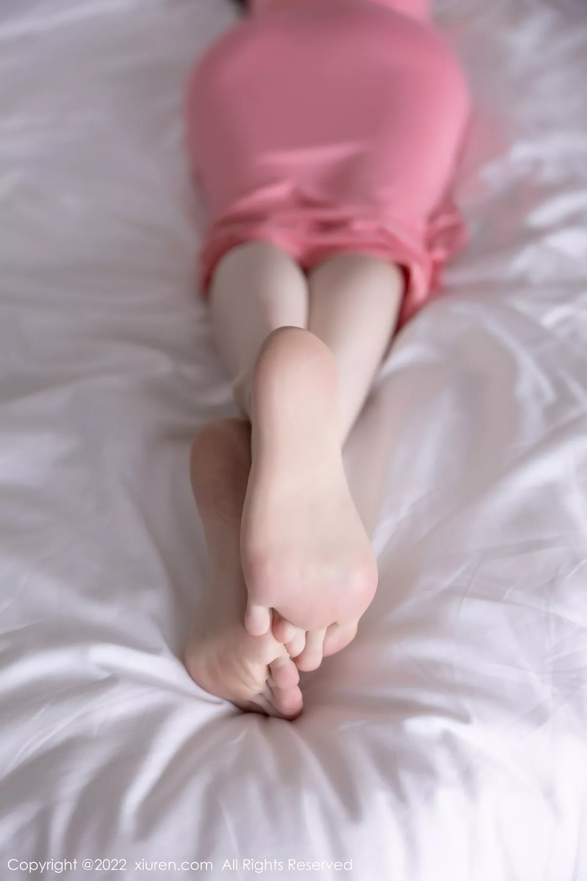 秀人集.com_[XiuRen秀人网]No.5379_模特梦心玥佛山心愿旅拍性感粉色吊带长裙秀高挑身材诱惑写真82P