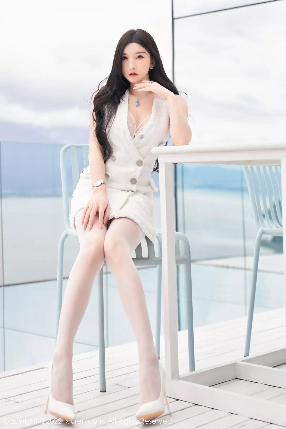 秀人集.com_[XiuRen秀人网]No.5418_女神周于希Sally心愿旅拍脱白色外衣露白色蕾丝内衣诱惑写真73P