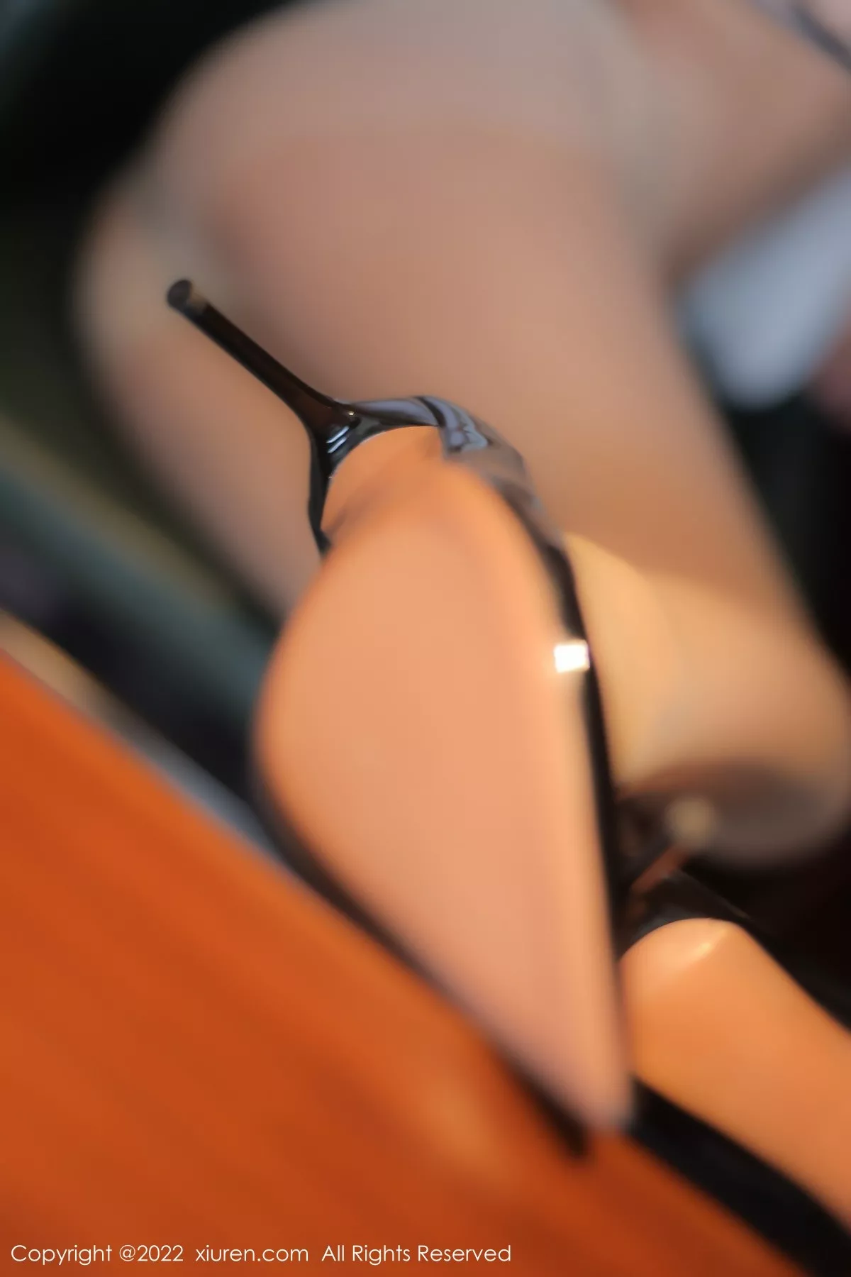 秀人集.com_[XiuRen秀人网]No.5437_模特宋愉愉制服诱惑主题性感白T配黑短裙露黑色内衣诱惑写真105P