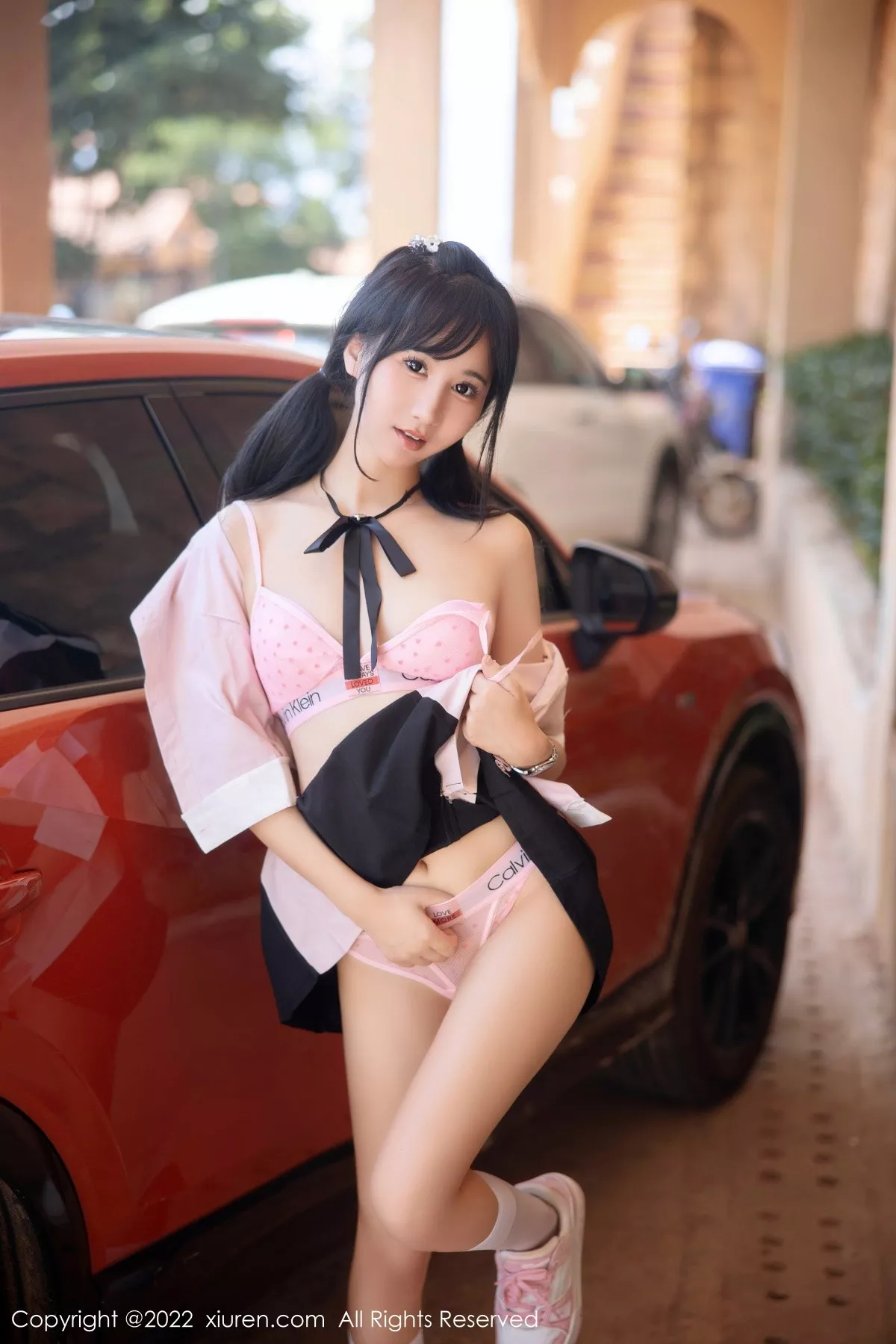 秀人集.com_[XiuRen秀人网]No.5443_女神小果冻儿大理旅拍性感白T配黑短裙露粉色内衣迷人诱惑写真99P