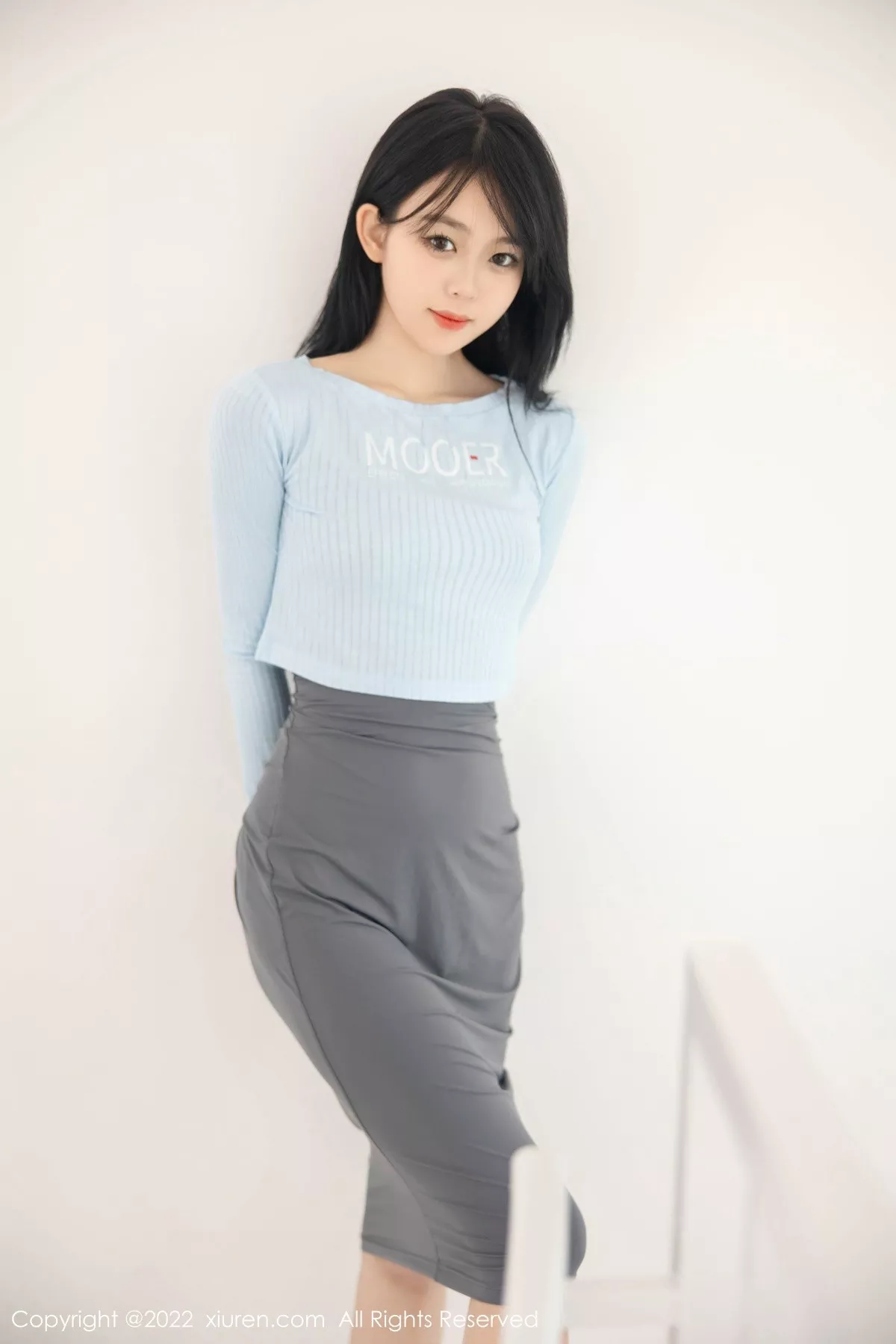 秀人集.com_[XiuRen秀人网]No.5453_模特小麦是只喵大理旅拍私房性感灰色短裙露浑圆翘臀诱惑写真96P