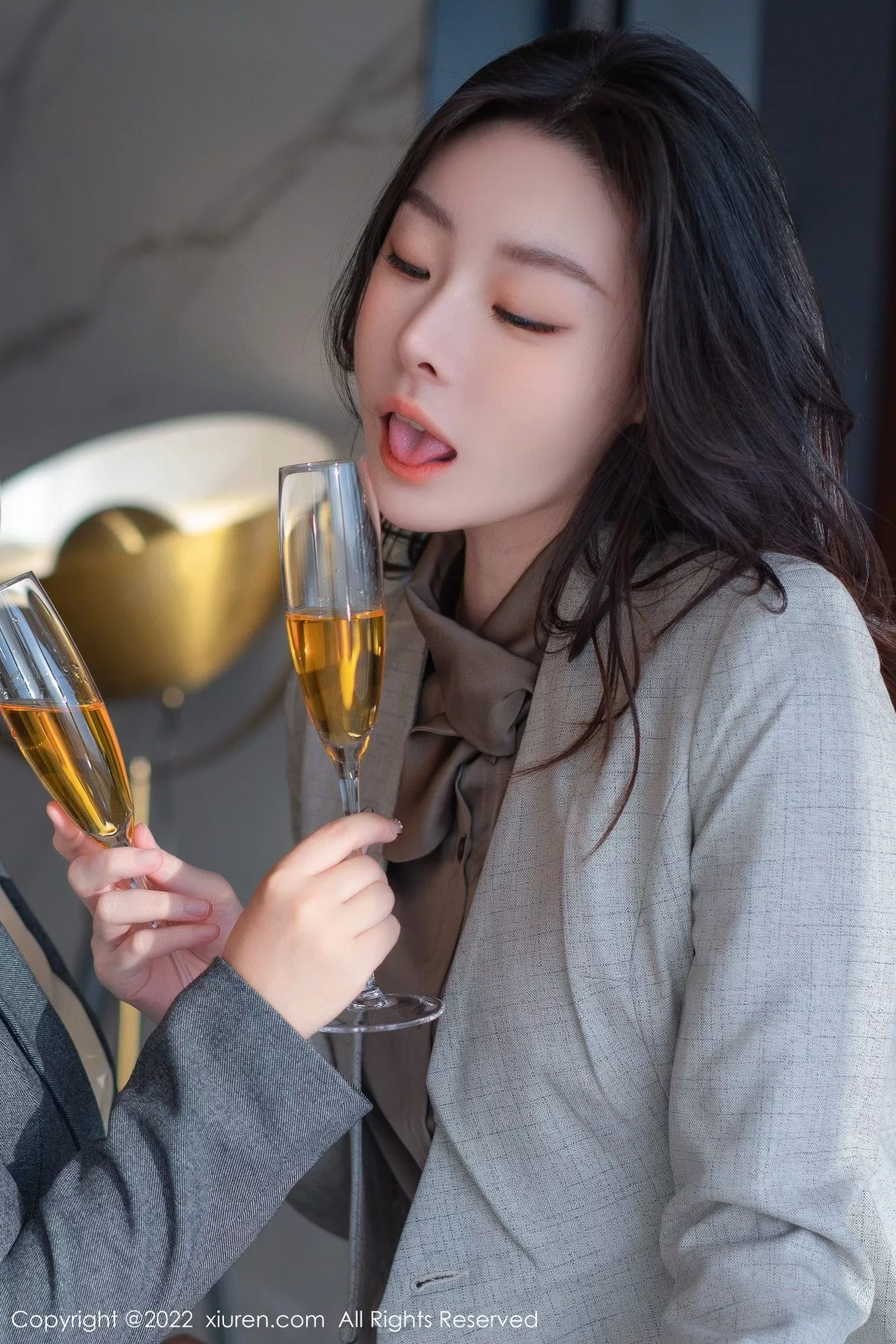 秀人集.com_[XiuRen秀人网]No.5524_模特合集是小逗逗＆张思允职业OL装扮半脱露蕾丝内衣诱惑写真65P