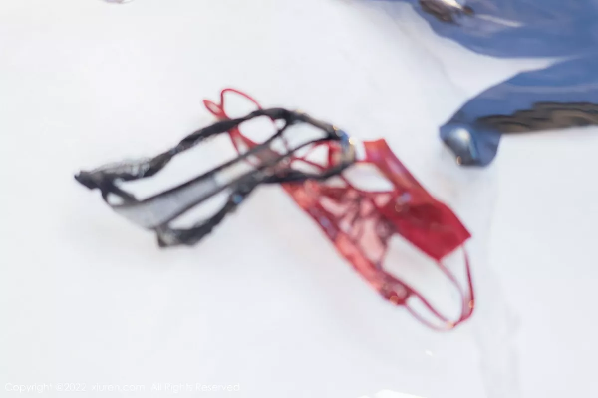 秀人集.com_[XiuRen秀人网]No.5524_模特合集是小逗逗＆张思允职业OL装扮半脱露蕾丝内衣诱惑写真65P