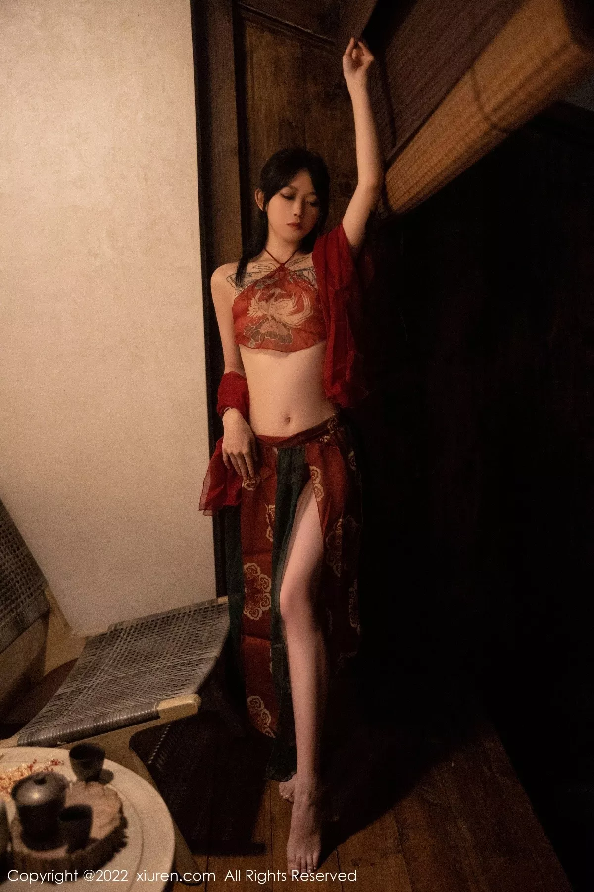 秀人集.com_[XiuRen秀人网]No.5527_模特奶瓶大理旅拍私房性感红色轻透古装服秀完美身材诱惑写真78P