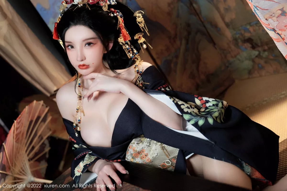 秀人集.com_[XiuRen秀人网]No.5537_女神周于希Sally宽衣解带主题日系风脱和服露翘臀美腿诱惑写真80P