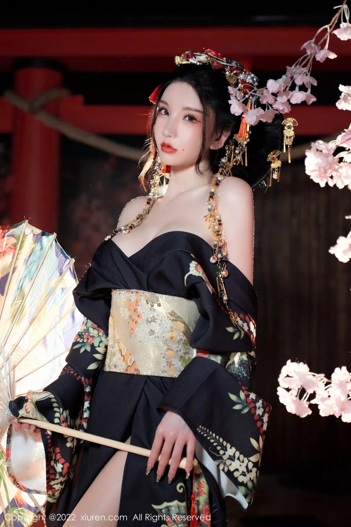 秀人集.com_[XiuRen秀人网]No.5537_女神周于希Sally宽衣解带主题日系风脱和服露翘臀美腿诱惑写真80P