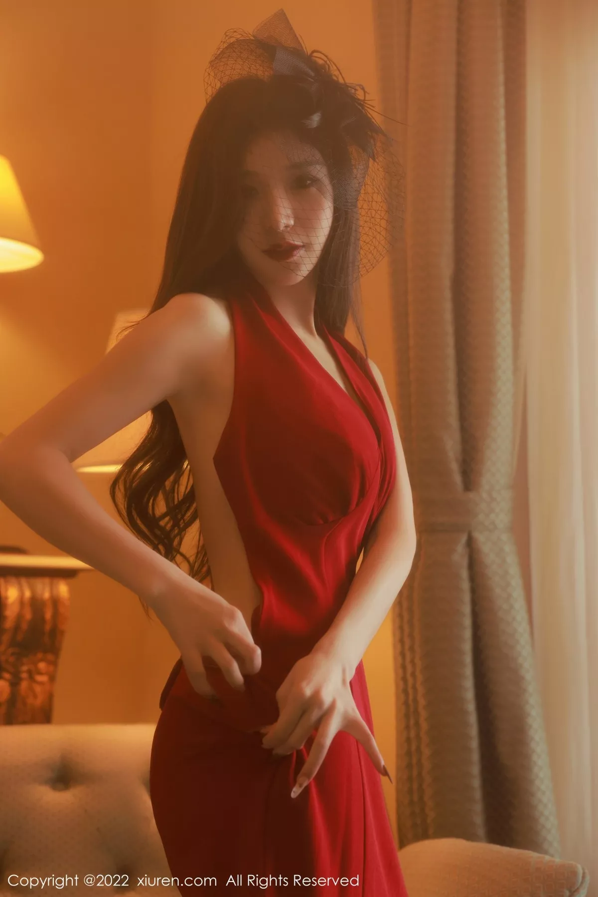 秀人集.com_[XiuRen秀人网]No.5542_模特hebe韩心雨澳门旅拍性感红色长裙配超薄黑丝迷人诱惑写真56P