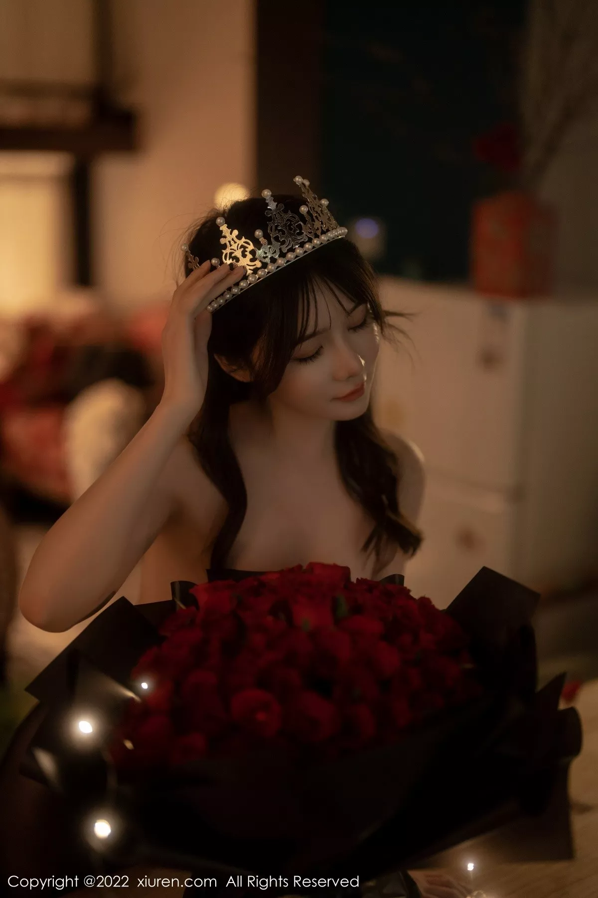 秀人集.com_[XiuRen秀人网]No.5552_模特婠婠么私房性感黑色露肩连衣裙配超薄黑丝秀曼妙身材写真74P