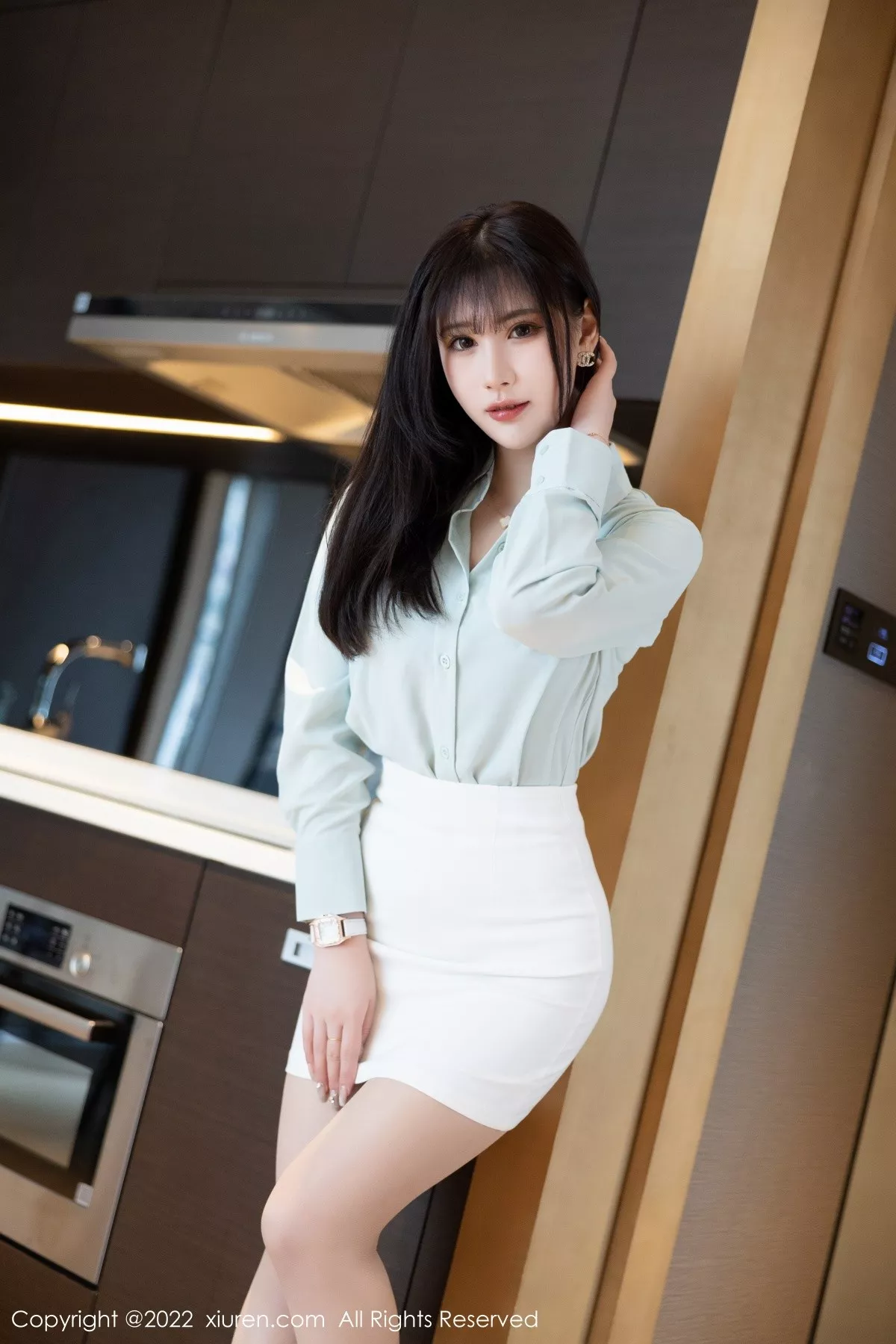 秀人集.com_[XiuRen秀人网]No.5555_模特张欣欣淡蓝色上衣配白短裙露性感内衣配原色丝袜诱惑写真80P