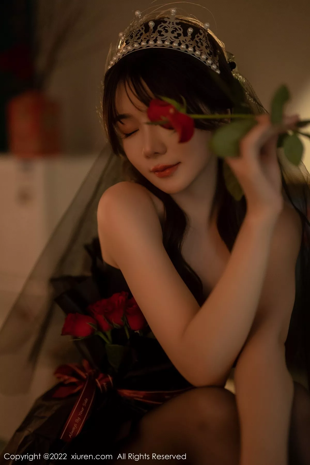 秀人集.com_[XiuRen秀人网]No.5552_模特婠婠么私房性感黑色露肩连衣裙配超薄黑丝秀曼妙身材写真74P