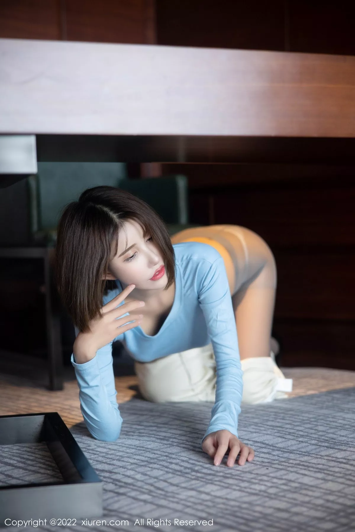 秀人集.com_[XiuRen秀人网]No.5560_模特宋愉愉淡蓝色收身衣配白色长裤露开档灰丝袜迷人诱惑写真81P