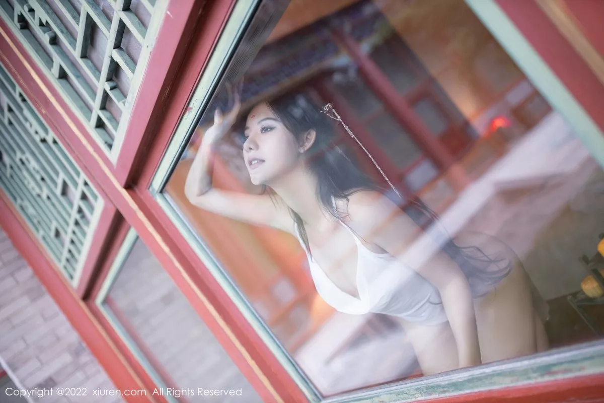 秀人集.com_[XiuRen秀人网]No.5573_模特就是阿朱啊嫦娥装扮中秋主题白色服饰秀曼妙身姿诱惑写真85P