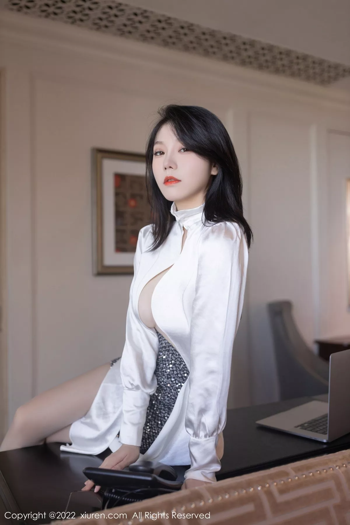 秀人集.com_[XiuRen秀人网]No.5480_模特安然anran白领装扮性感白色长T配短裙秀完美身材诱惑写真81P