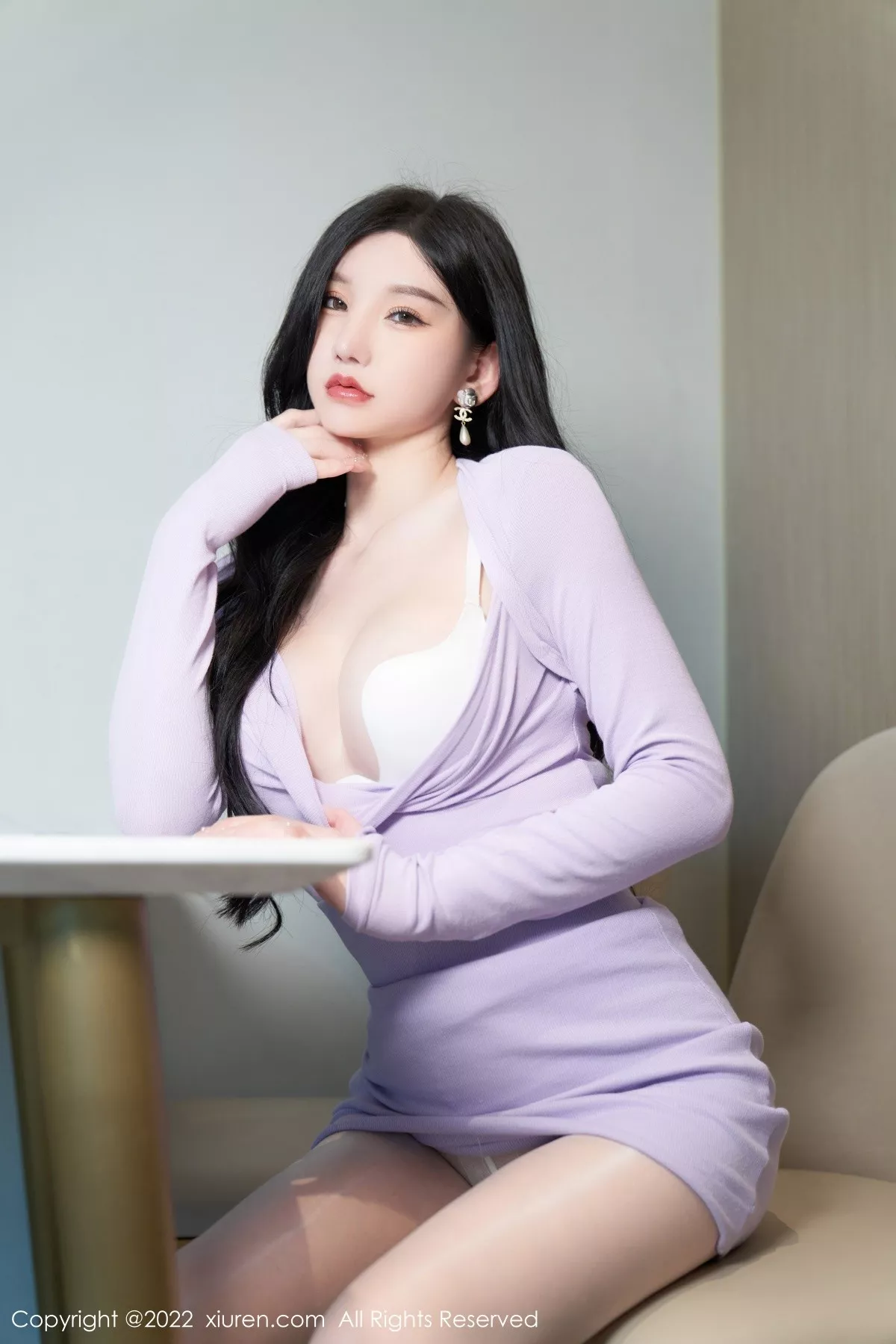 秀人集.com_[XiuRen秀人网]No.5501_女神周于希Sally性感紫色收身连衣短裙配闪亮肉丝迷人诱惑写真83P