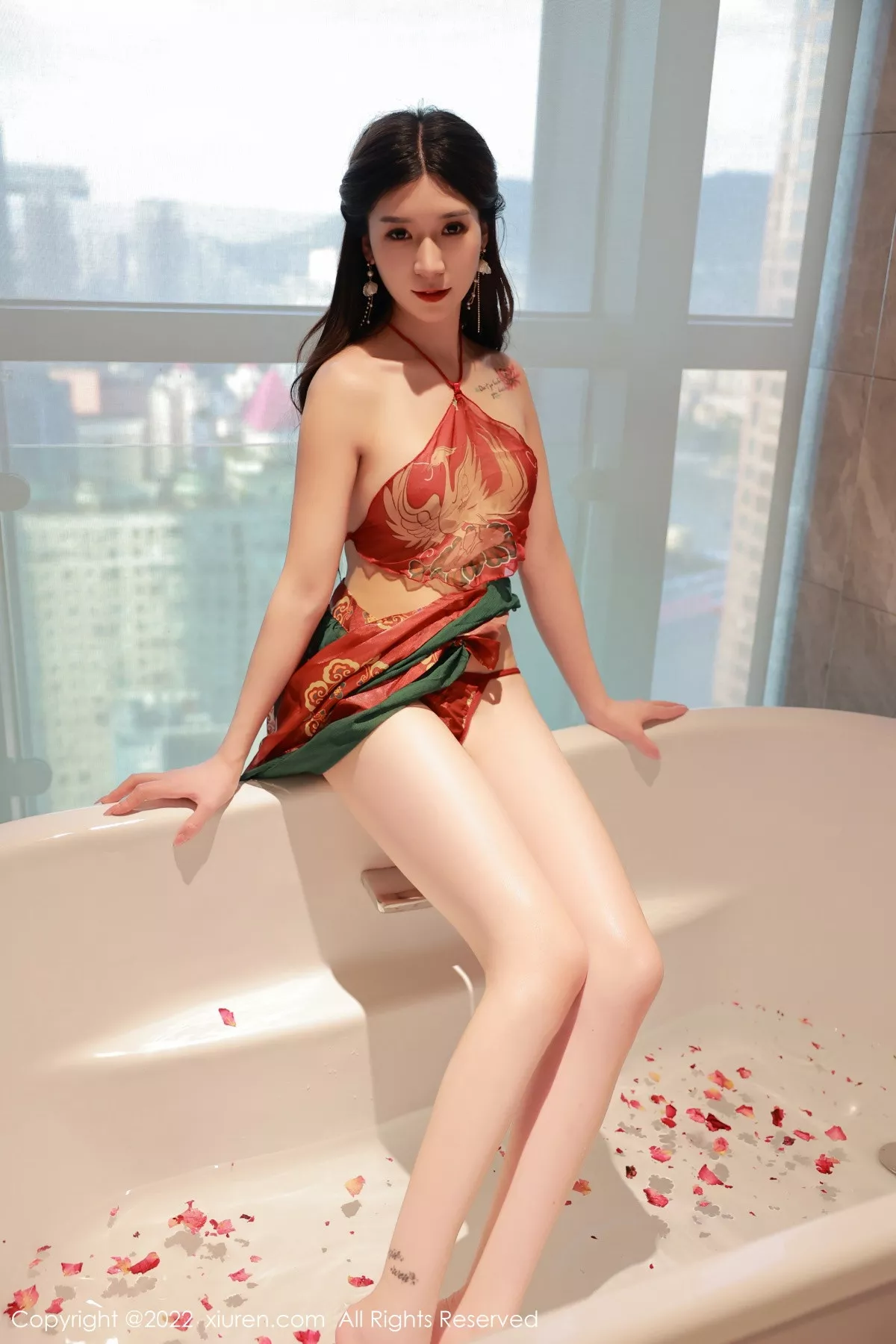 秀人集.com_[XiuRen秀人网]No.5682_模特hebe韩心雨香格里拉旅拍橙灰色比基尼秀完美身材诱惑写真63P