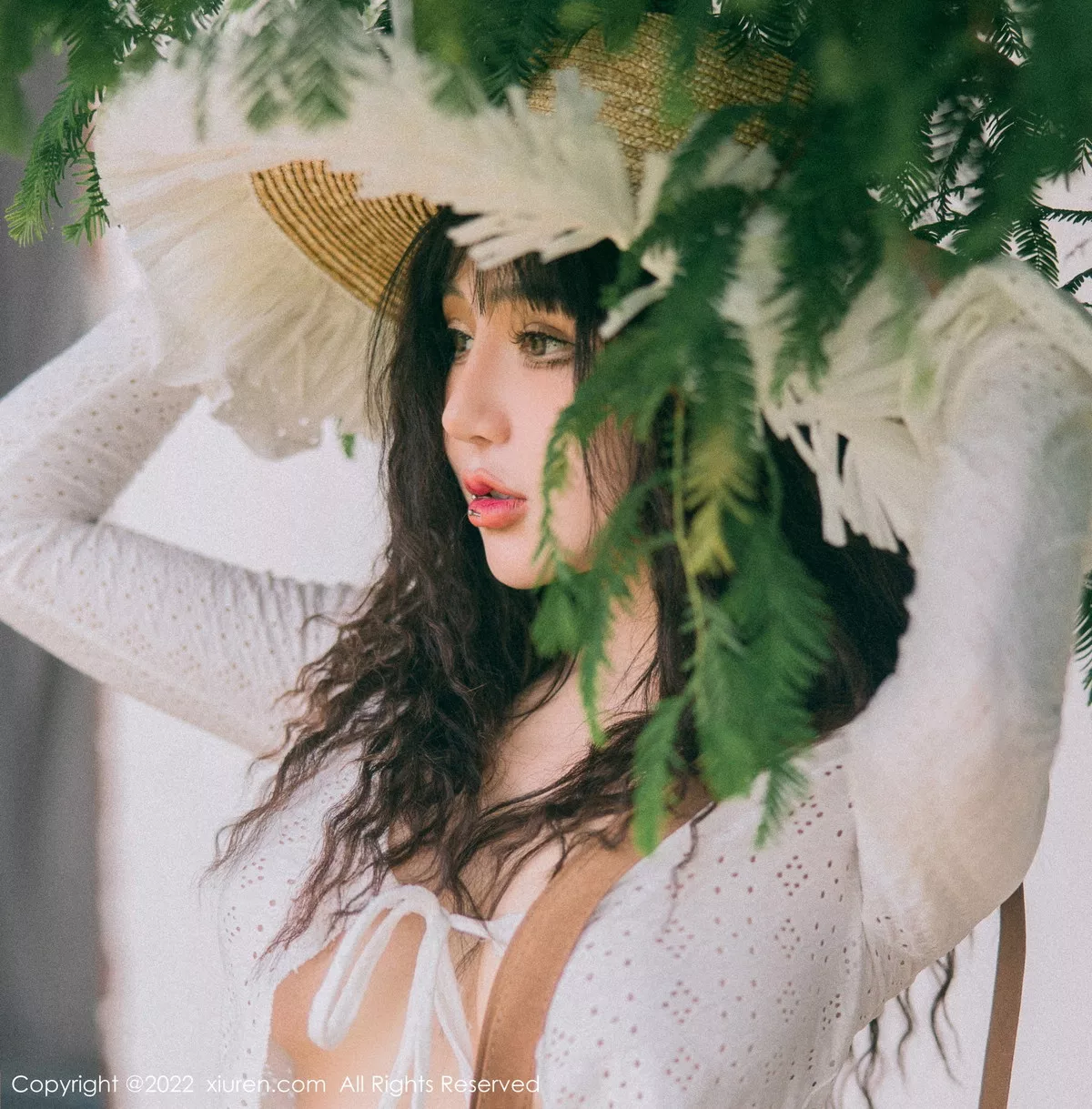 秀人集.com_[XiuRen秀人网]No.5683_模特文静儿户外性感白色缕空服饰秀魔鬼身材浑圆翘臀诱惑写真84P